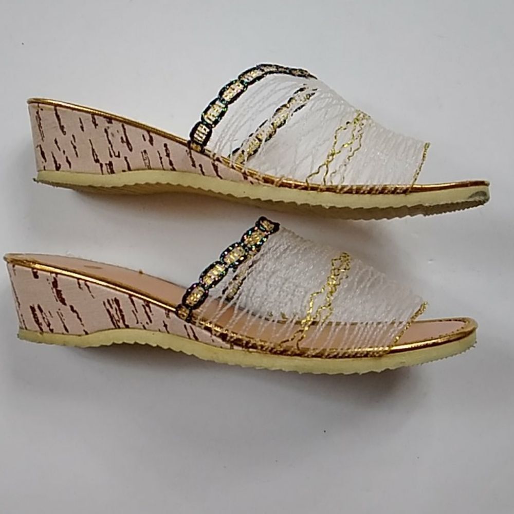 Elegante Gold While Women's Slide Sandals Size Approximately 6.5